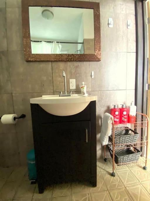 Casa Madero Beautiful 2Br Apt One Block From Malecon! Best Location! La Paz Bagian luar foto